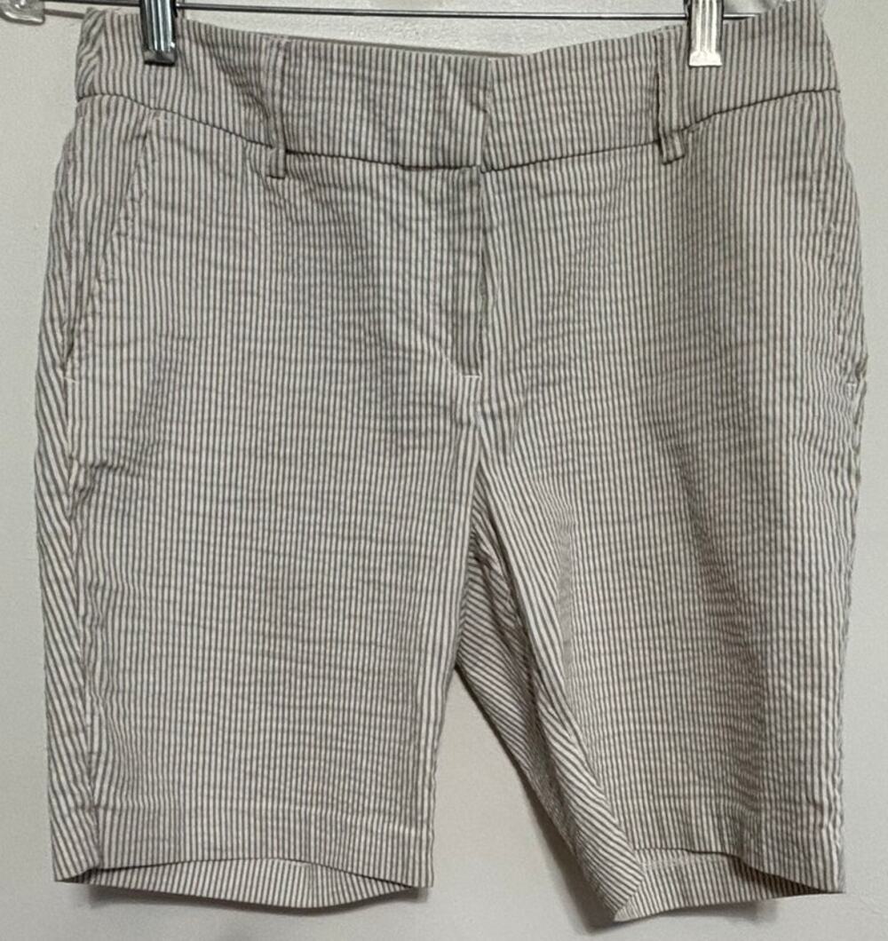 Cynthia Rowley Tan Cream Stripe Bermuda Shorts Size 10